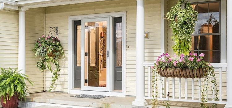 screen door installation in Murrieta